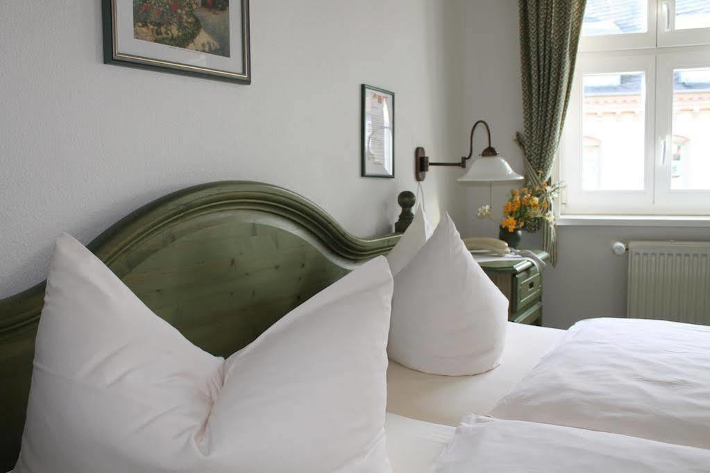 Hotel Zur Post Bernkastel-Kues Kültér fotó